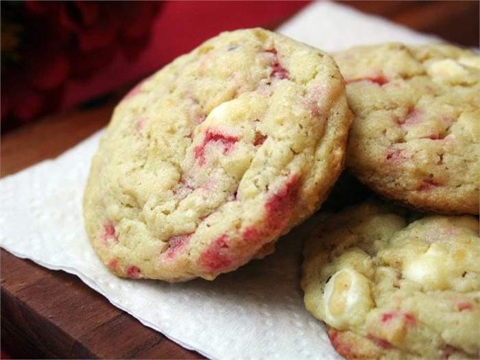 Strawberry White Chocolate Cookies (A Large Mix)